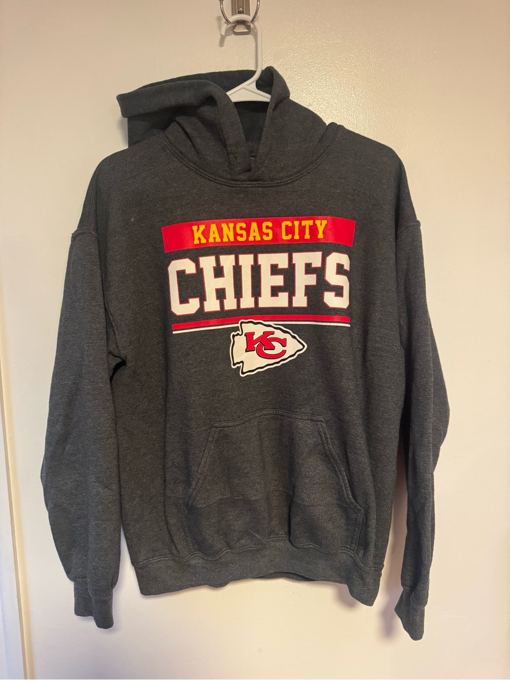 NFL Kansas City Chiefs Charcoal Gray Pullover Hoodie with Red and White Logo
